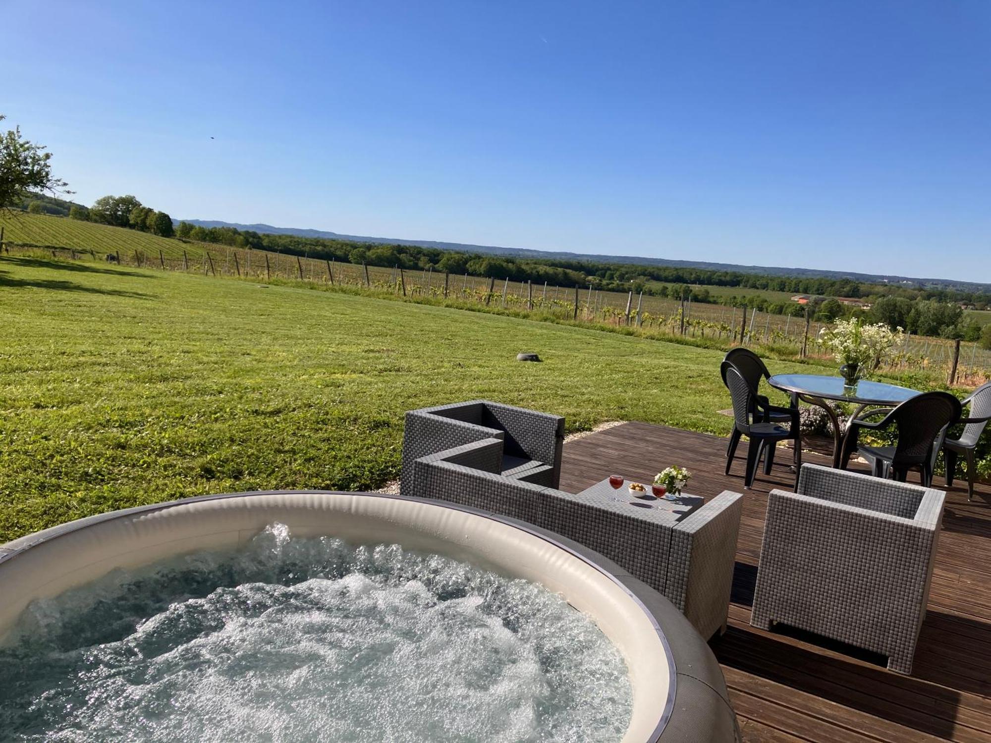 Perigourdine Avec Spa Et Vue Pomport 外观 照片