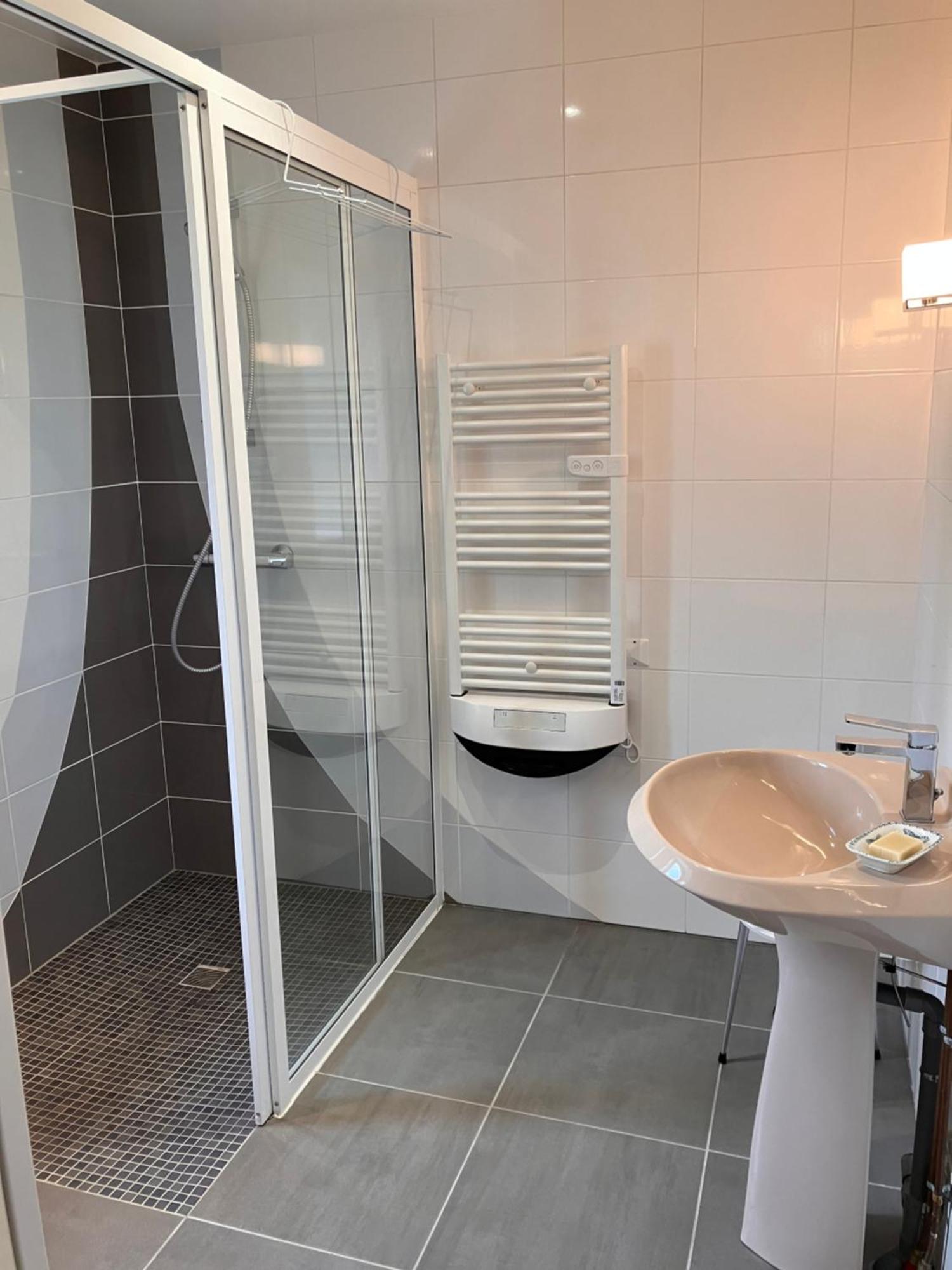 Perigourdine Avec Spa Et Vue Pomport 外观 照片